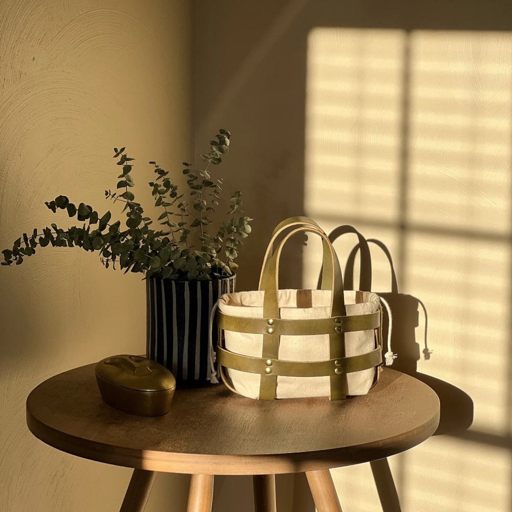 Tree Fairfax Basket Tote NWT